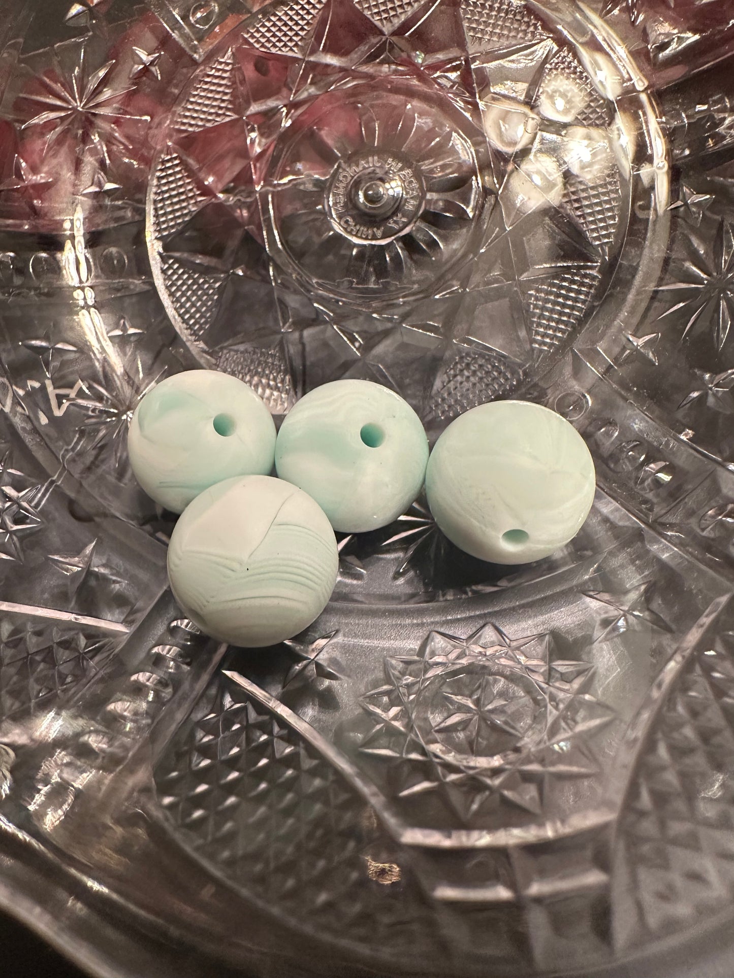 Green marble 15mm silicone beads 20 pack