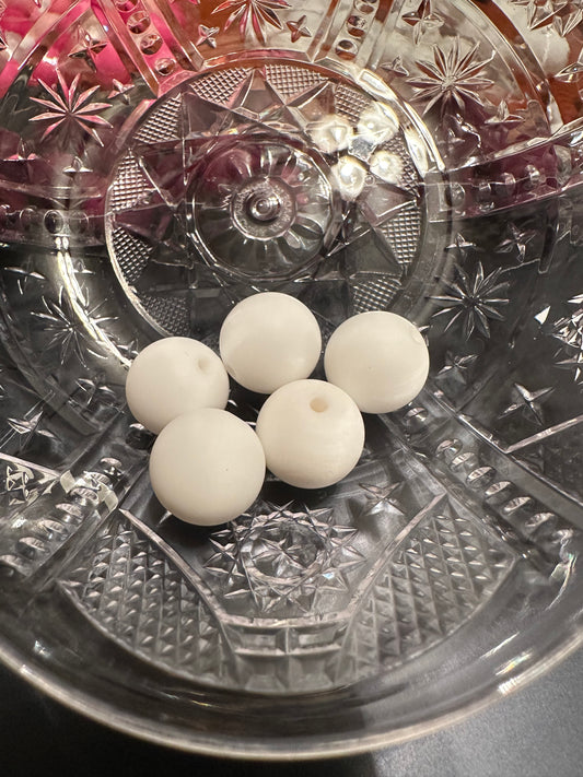White 15mm silicone beads 20 pack