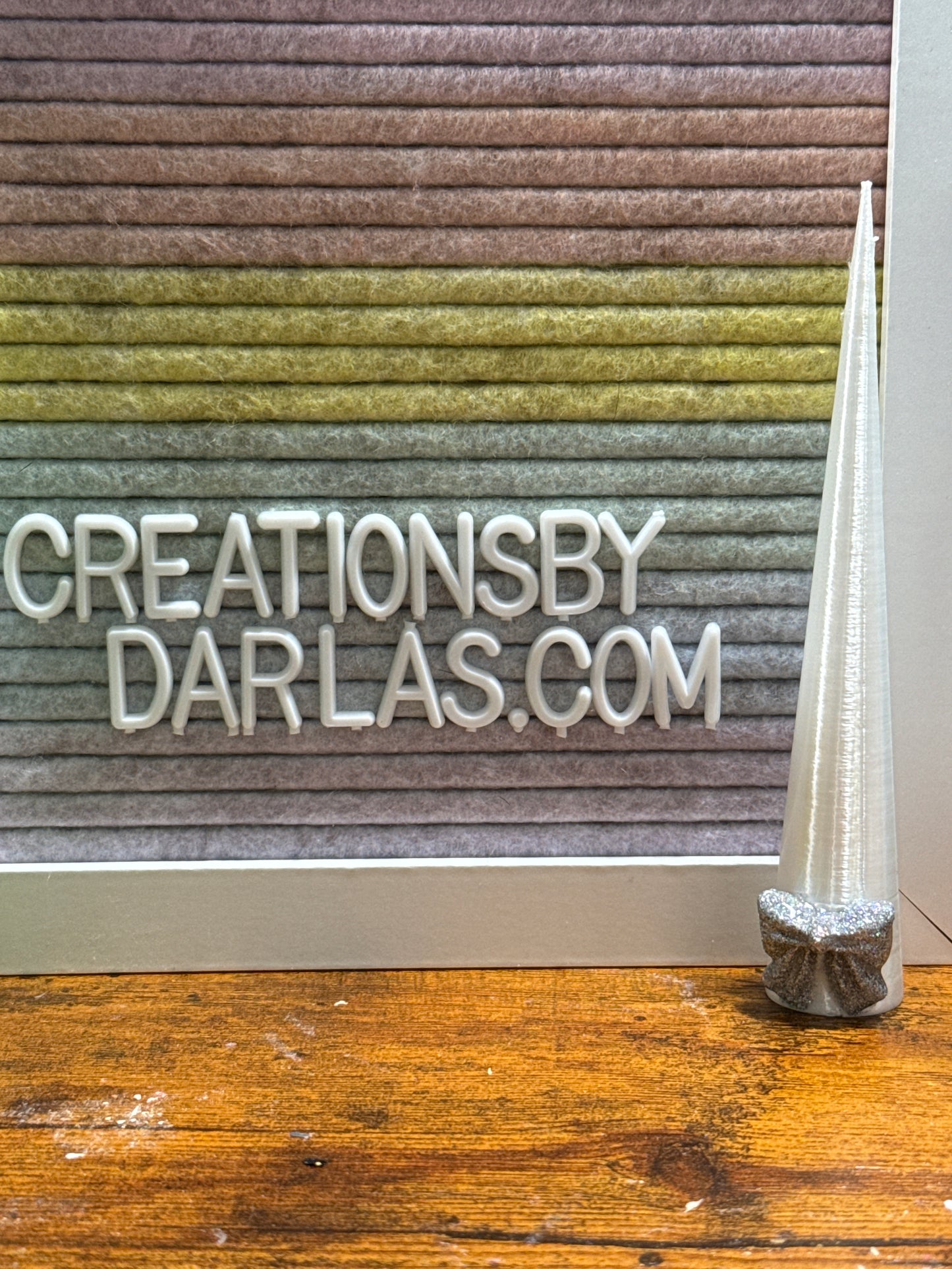 Silver glitter bow cone 5.5”