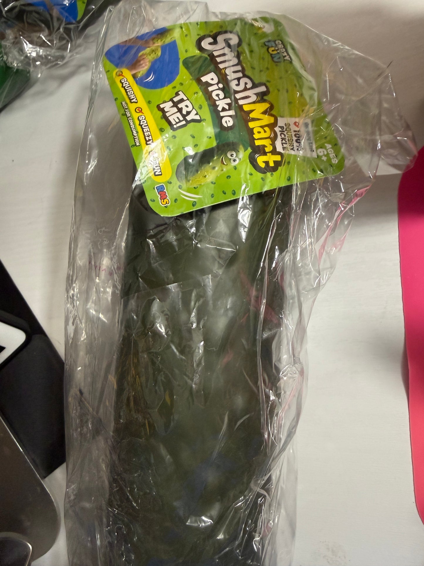 Smushmart squishy pickle