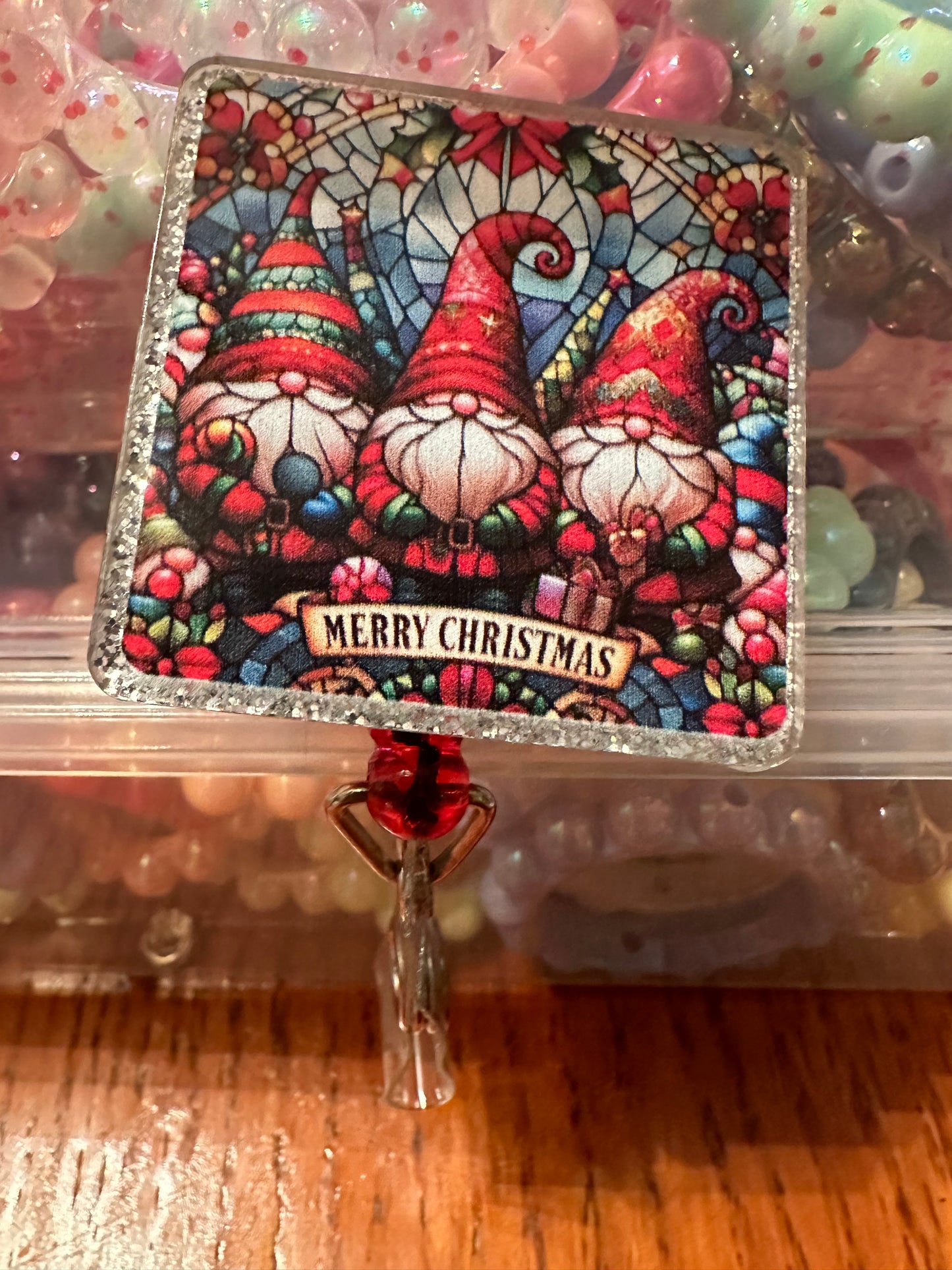 Gnome Christmas badge reel