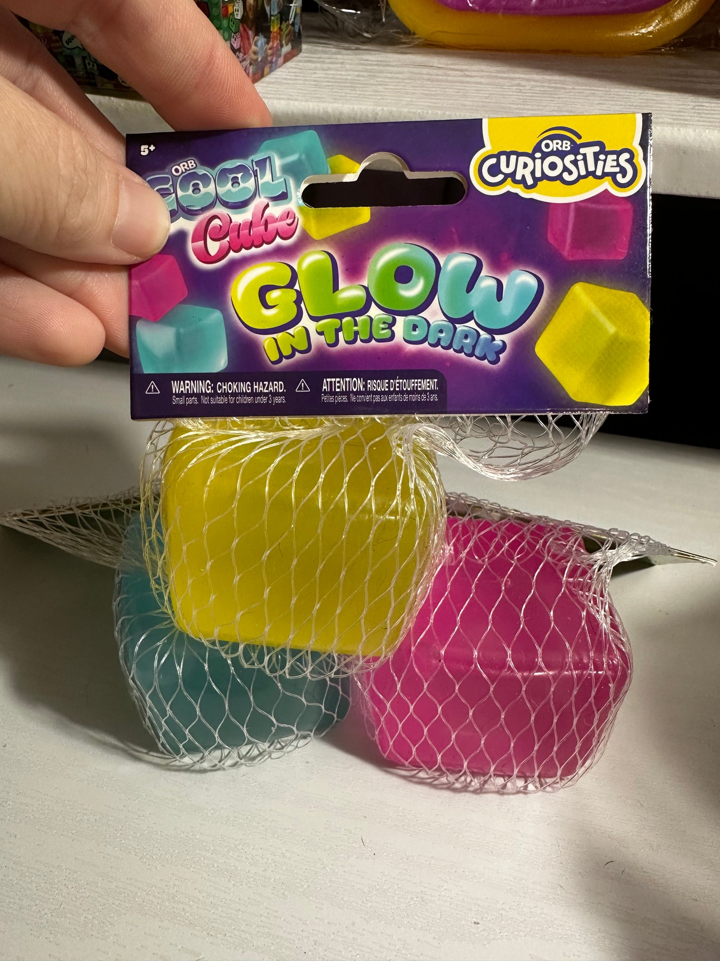 Orb glow in the dark cube (yellow 3, pink, 3, blue 4 available)