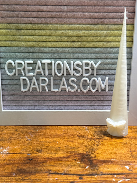 Cream soda bow cone 5.5”